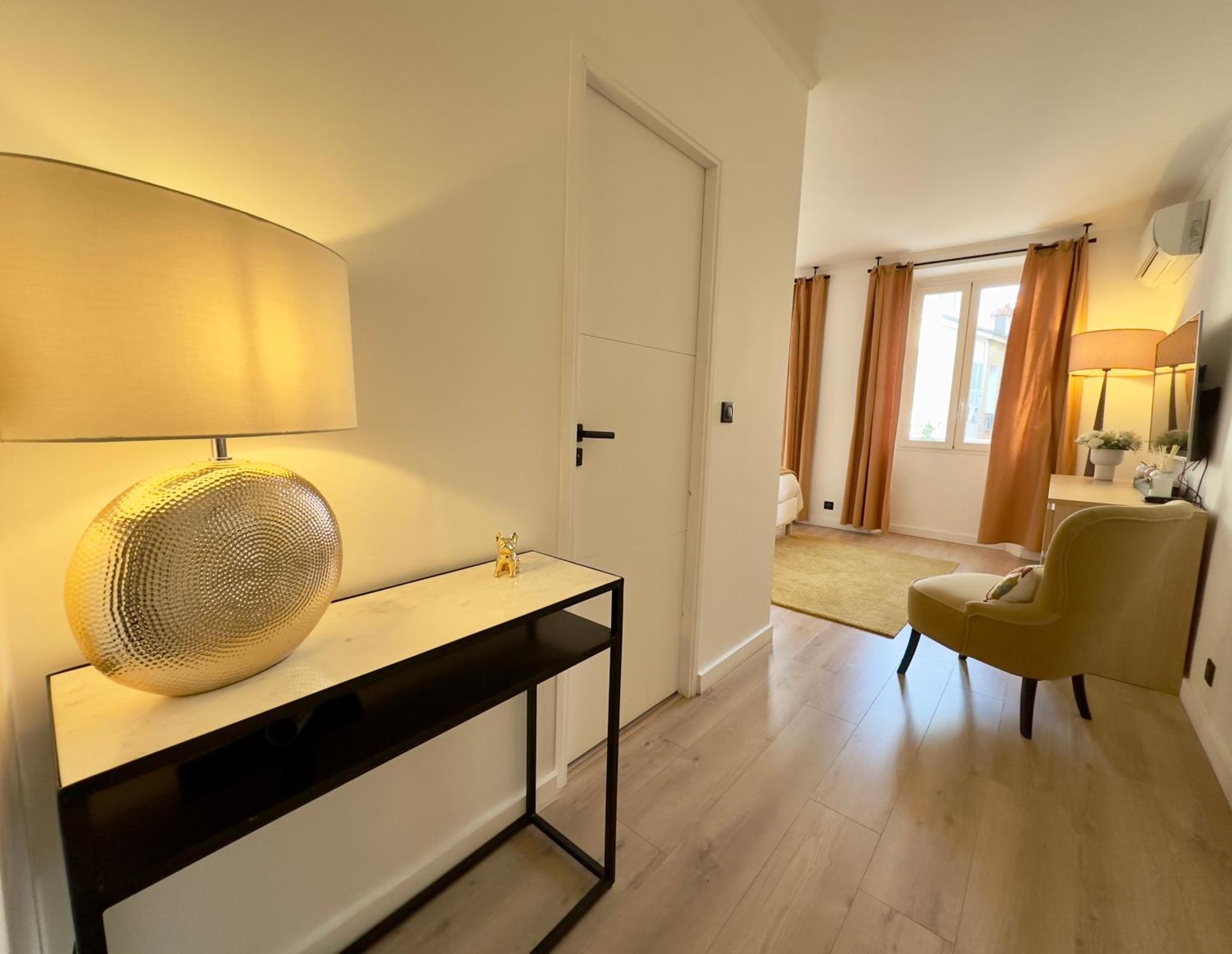 Luxueux 3 Pieces 80M2 - 2Ch - 2 Sdb - 1Mn Beach Croisette Cannes Exterior foto